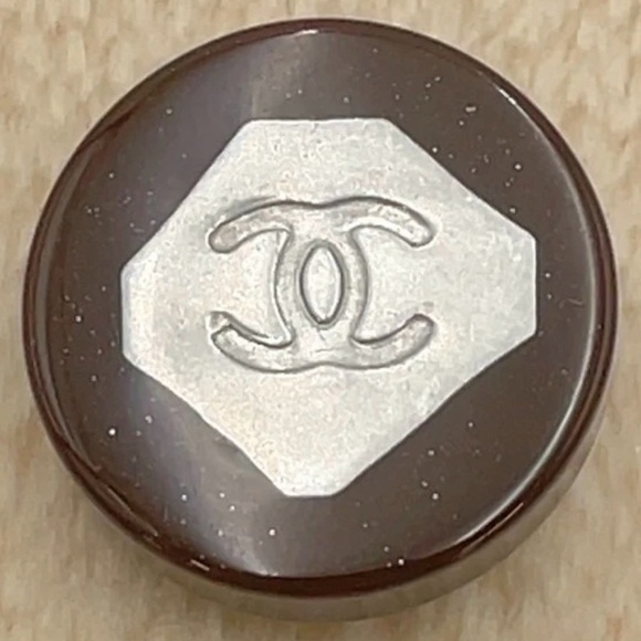 CHANEL Brown Clip-On Earrings - Picture 6 of 7